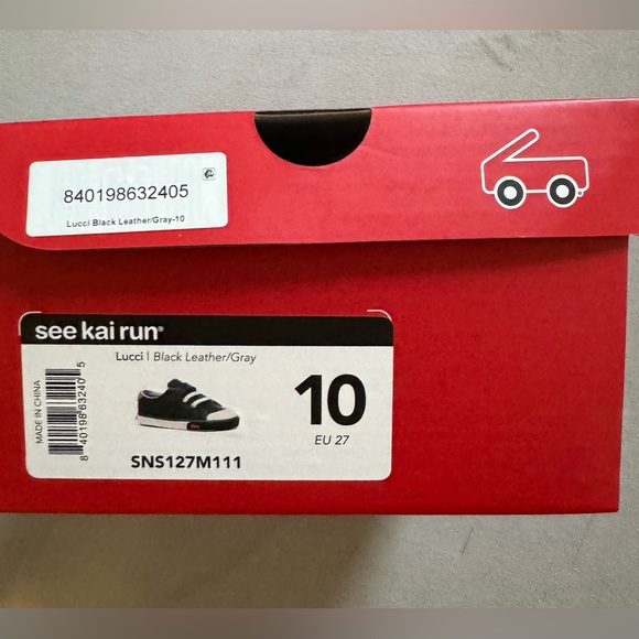 See Kai Run Lucci Black Leather/Gray Sneakers - Picture 5 of 5